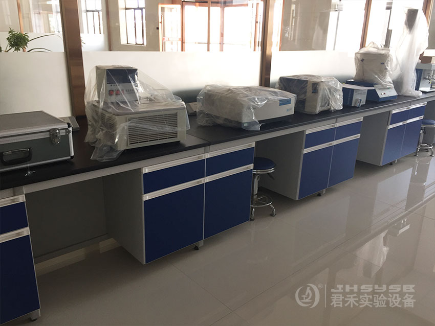 如何防止塑料橡膠制品的老化呢？